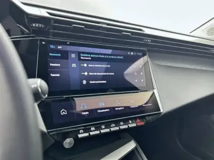 Photo 22 Peugeot 308  Hybrid 136 e-DCS6