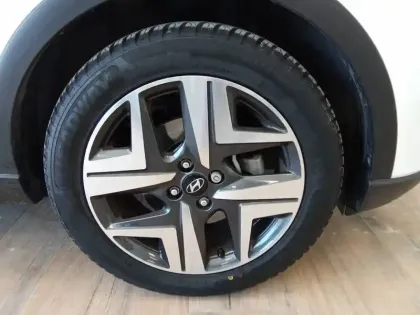 Photo 26 Hyundai Bayon  1.0 T-GDi 100 Hybrid 48V