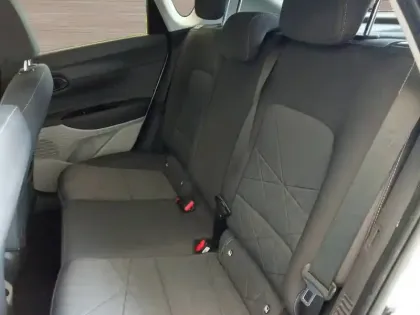 Photo 27 Hyundai Bayon  1.0 T-GDi 100 Hybrid 48V