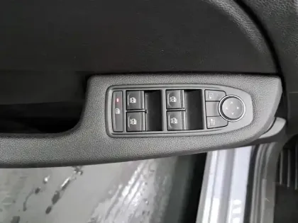 Photo 26 Renault Clio  Blue dCi 100 ch GSR2