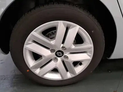 Photo 13 Renault Clio  Blue dCi 100 ch GSR2