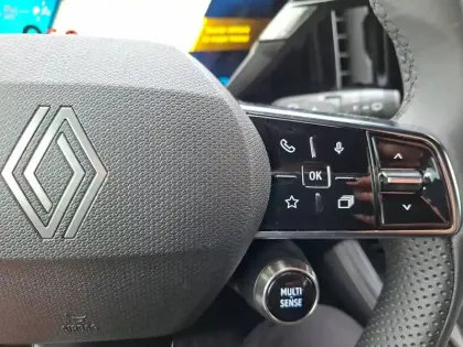 Photo 116 Renault Espace  E-Tech full hybrid 200 GSR2