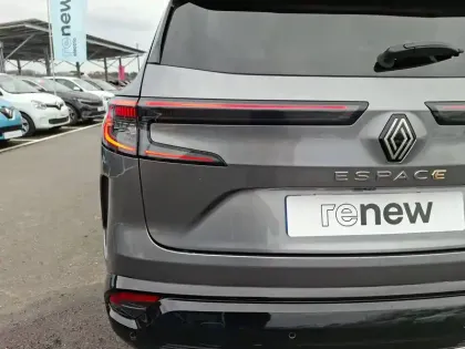 Photo 17 Renault Espace  E-Tech full hybrid 200 GSR2