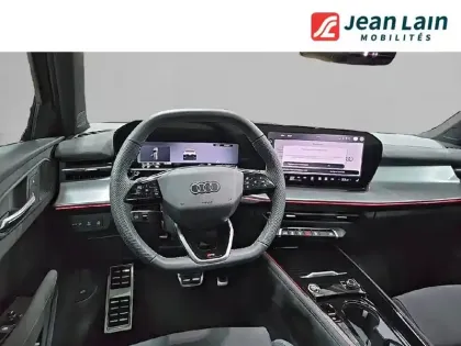 Photo 10 Audi Q3  e-hybrid 272 ch S tronic 6