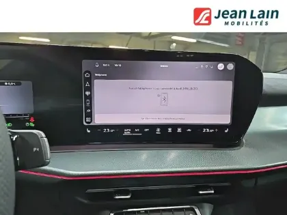 Photo 15 Audi Q3  e-hybrid 272 ch S tronic 6