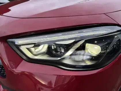 Photo 20 Mercedes GLA  180 7G-DCT