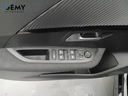 Photo 11 Peugeot 208  Hybrid 110 e-DCS6