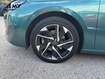 Photo 10 Peugeot 308  SW PureTech 130ch S&S BVM6