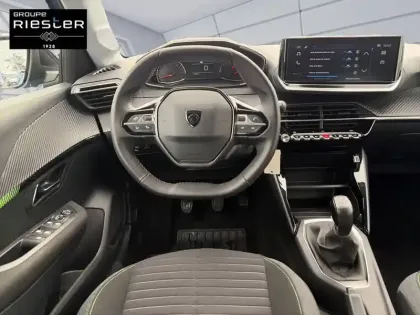 Photo 28 Peugeot 208  PureTech 75 S&S BVM5