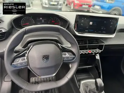 Photo 37 Peugeot 208  PureTech 75 S&S BVM5