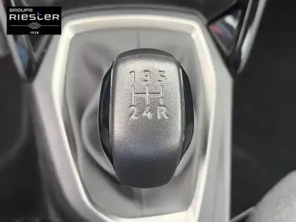 Photo 41 Peugeot 208  PureTech 75 S&S BVM5