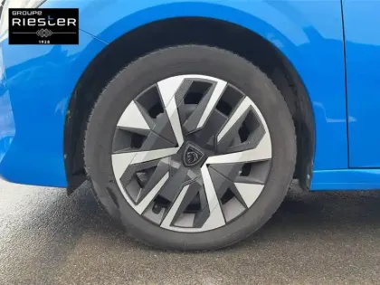 Photo 31 Peugeot 208  PureTech 75 S&S BVM5