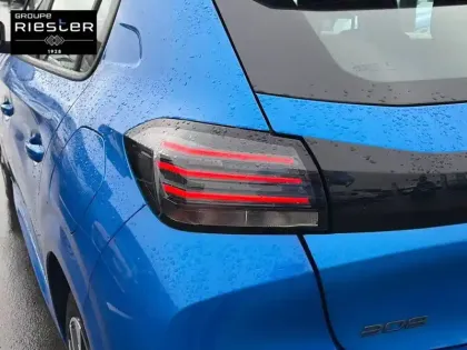 Photo 12 Peugeot 208  PureTech 75 S&S BVM5