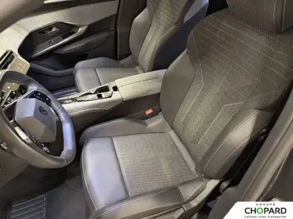 Photo 10 Peugeot 3008  Hybrid 145 e-DCS6