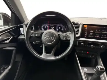 Photo 11 Audi A1  Sportback 25 TFSI 95 ch BVM5