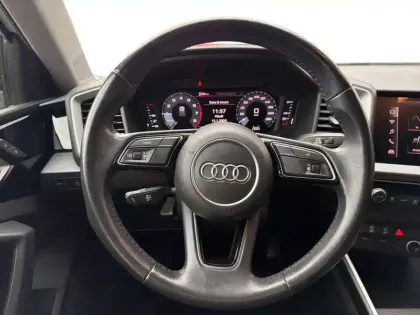 Photo 15 Audi A1  Sportback 25 TFSI 95 ch BVM5