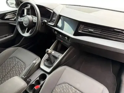 Photo 30 Audi A1  Sportback 25 TFSI 95 ch BVM5