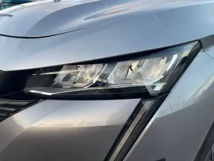 Photo 10 Peugeot 308  BlueHDi 130ch S&S EAT8