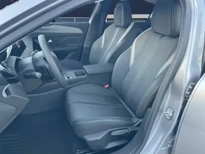 Photo 13 Peugeot 308  BlueHDi 130ch S&S EAT8