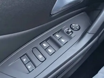 Photo 24 Peugeot 308  BlueHDi 130ch S&S EAT8