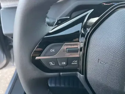 Photo 22 Peugeot 308  BlueHDi 130ch S&S EAT8