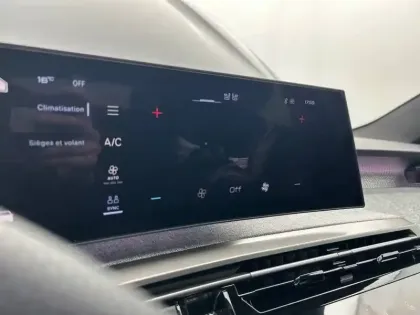 Photo 75 Peugeot 3008  Hybrid 145 e-DCS6