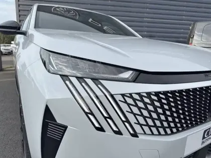 Photo 13 Peugeot 3008  Hybrid 145 e-DCS6