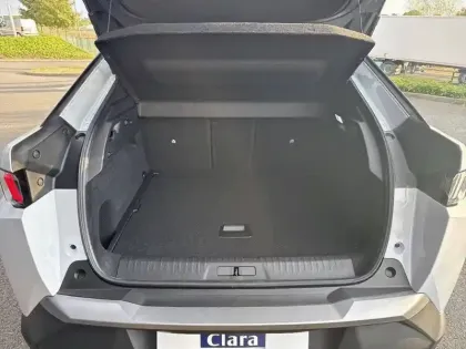 Photo 18 Peugeot 3008  Hybrid 145 e-DCS6