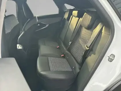 Photo 8 Peugeot 3008  Hybrid 145 e-DCS6