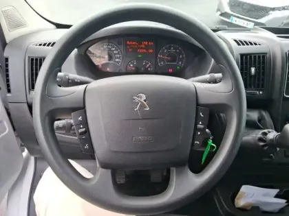 Photo 8 Peugeot Boxer  TOLE 3.3 T L2H2 BLUEHDI 140 S&S BVM6