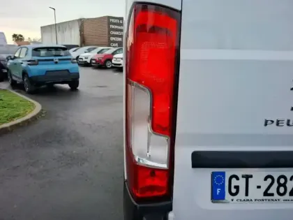 Photo 16 Peugeot Boxer  TOLE 3.3 T L2H2 BLUEHDI 140 S&S BVM6