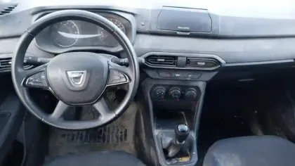 Photo 8 Dacia Sandero  SCe 65