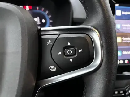 Photo 18 Volvo Xc40  B3 163 ch DCT7