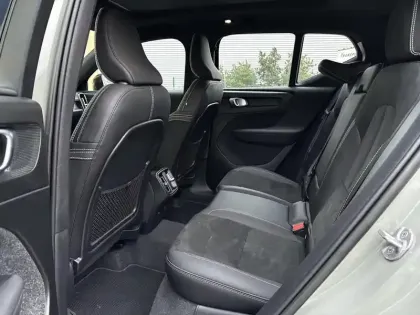 Photo 11 Volvo Xc40  B3 163 ch DCT7