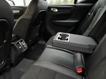 Photo 12 Volvo Xc40  B3 163 ch DCT7