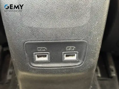 Photo 11 Peugeot 208  Electrique 50 kWh 136ch