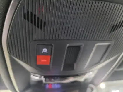 Photo 12 Peugeot 308  PureTech 130ch S&S EAT8