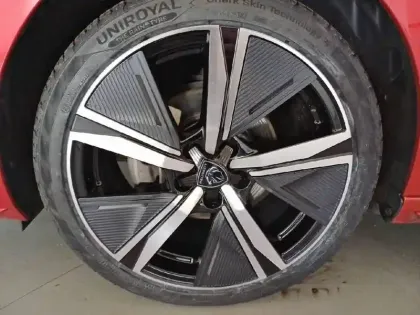 Photo 37 Peugeot 308  PureTech 130ch S&S EAT8