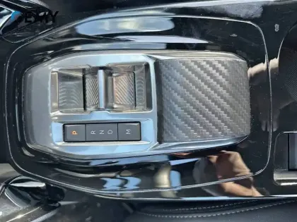 Photo 45 Peugeot 2008  PureTech 130 S&S EAT8