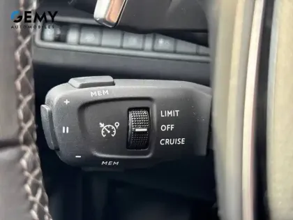 Photo 55 Peugeot 3008  Hybrid 225 e-EAT8