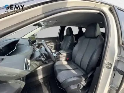 Photo 27 Peugeot 3008  Hybrid 225 e-EAT8