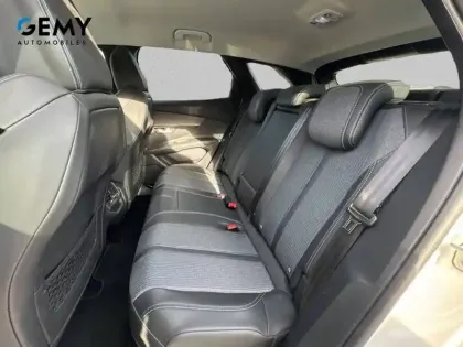 Photo 47 Peugeot 3008  Hybrid 225 e-EAT8