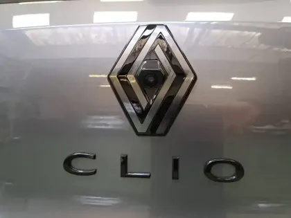 Photo 12 Renault Clio  E-Tech full hybrid 145 ch GSR2