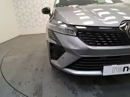 Photo 8 Renault Clio  E-Tech full hybrid 145 ch GSR2