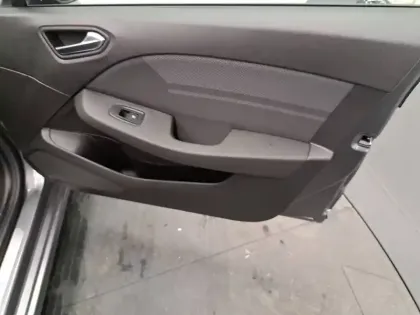 Photo 24 Renault Clio  E-Tech full hybrid 145 ch GSR2