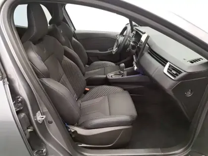 Photo 109 Renault Clio  E-Tech full hybrid 145 ch GSR2