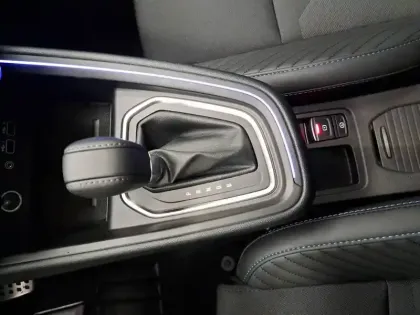 Photo 33 Renault Clio  E-Tech full hybrid 145 ch GSR2