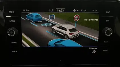 Photo 33 Volkswagen T-roc  1.5 TSI EVO 150 Start/Stop DSG7