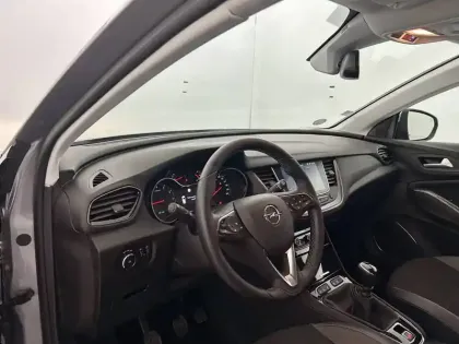 Photo 18 Opel Grandland X  1.2 Turbo 130 ch