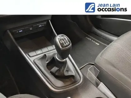 Photo 12 Hyundai Bayon  1.0 T-GDi 100 Hybrid 48V